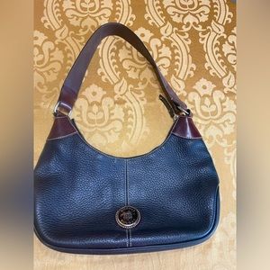 Classic Dooney and Burke Shoulder bag